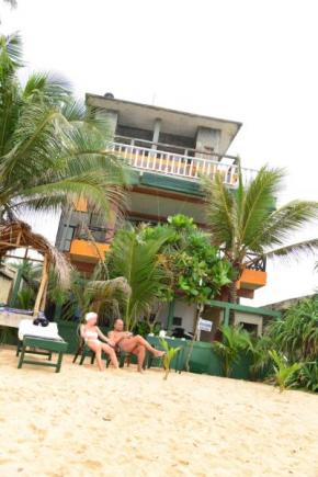 Athula Hikka beach Guesthouse